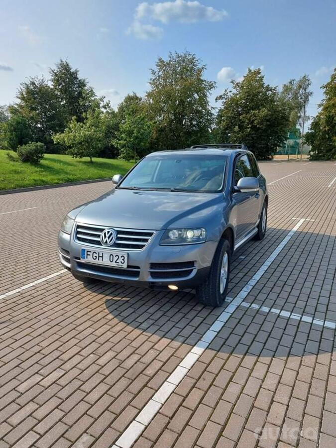 Volkswagen Touareg 1 generation Crossover