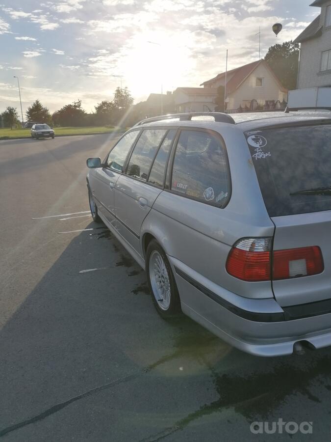 BMW 5 Series E39 Touring wagon