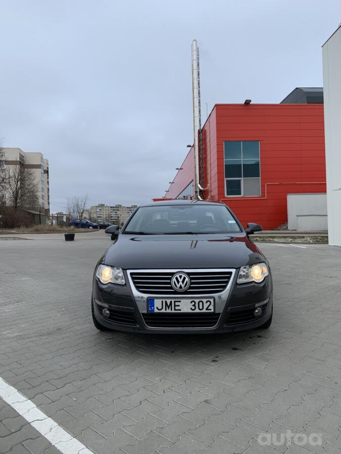 Volkswagen Passat B6 Sedan 4-doors