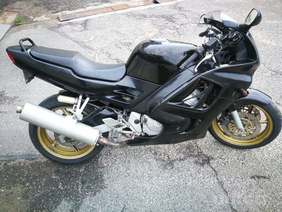 Honda CBR