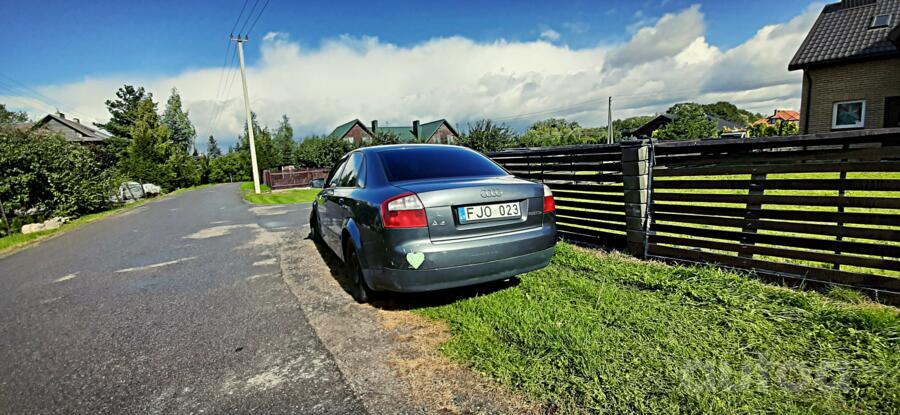 Audi A4 B6 Sedan