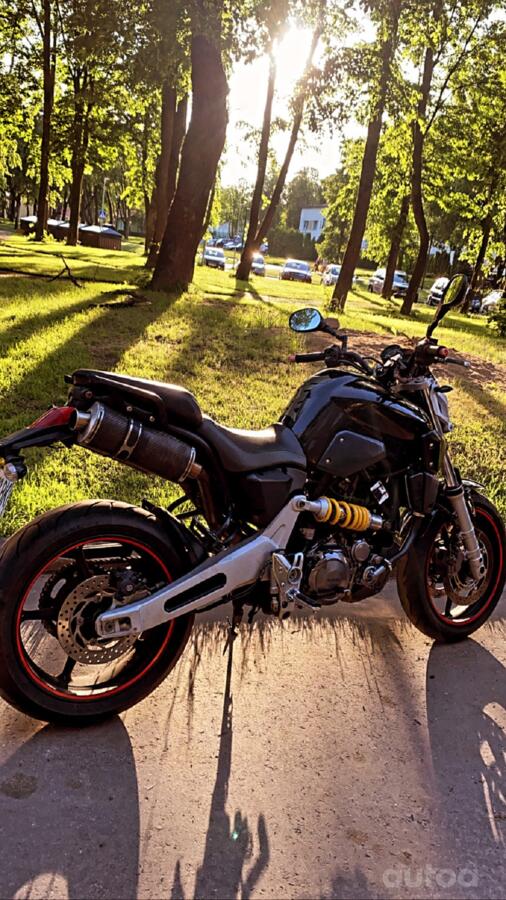 Yamaha MT