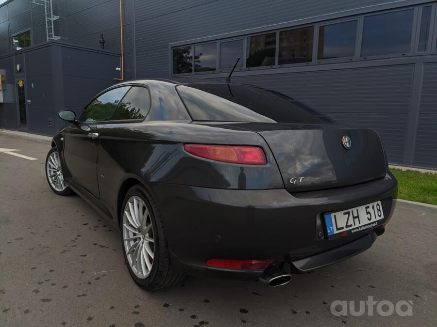 Alfa Romeo GT 937 Coupe