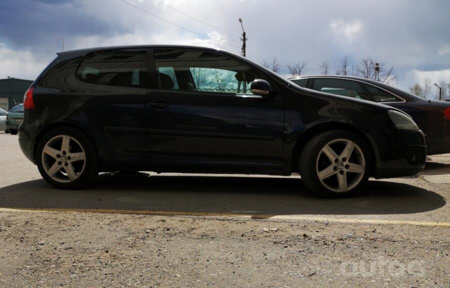 Volkswagen Golf 5 generation Hatchback 5-doors