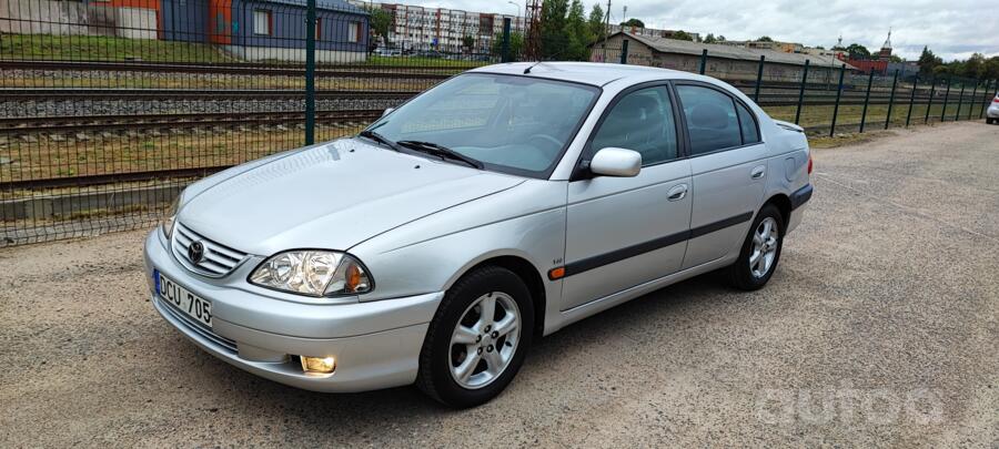 Toyota Avensis 1 generation [restyling] Sedan