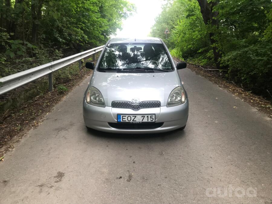 Toyota Yaris 1 generation