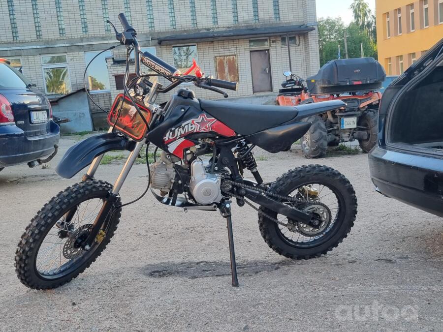 Triumph TSS