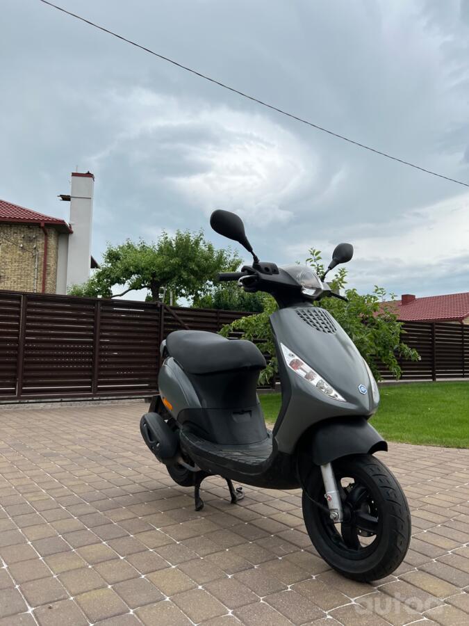 Piaggio Zip 50