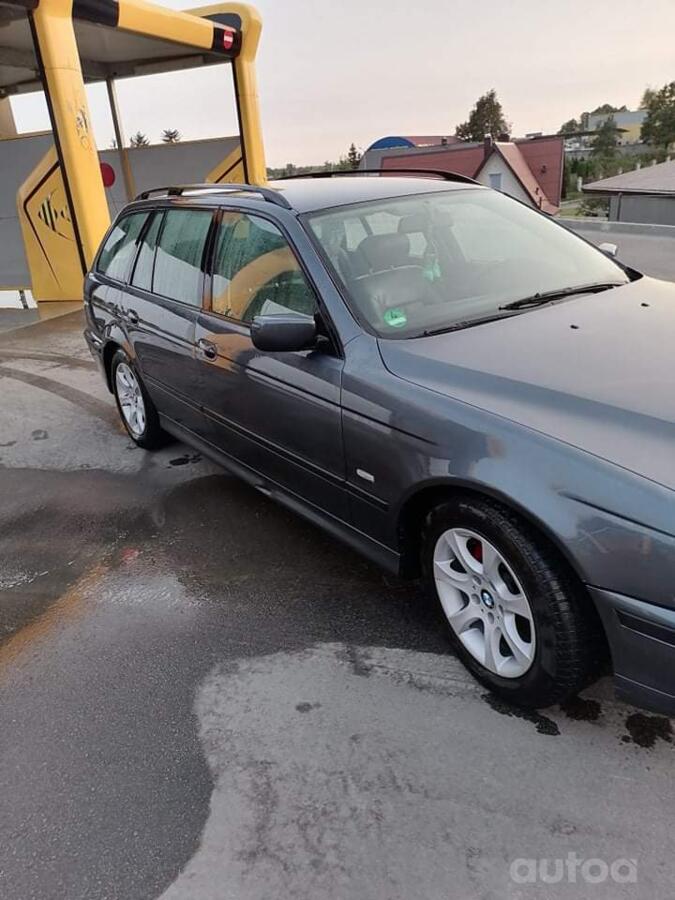 BMW 5 Series E39 Touring wagon