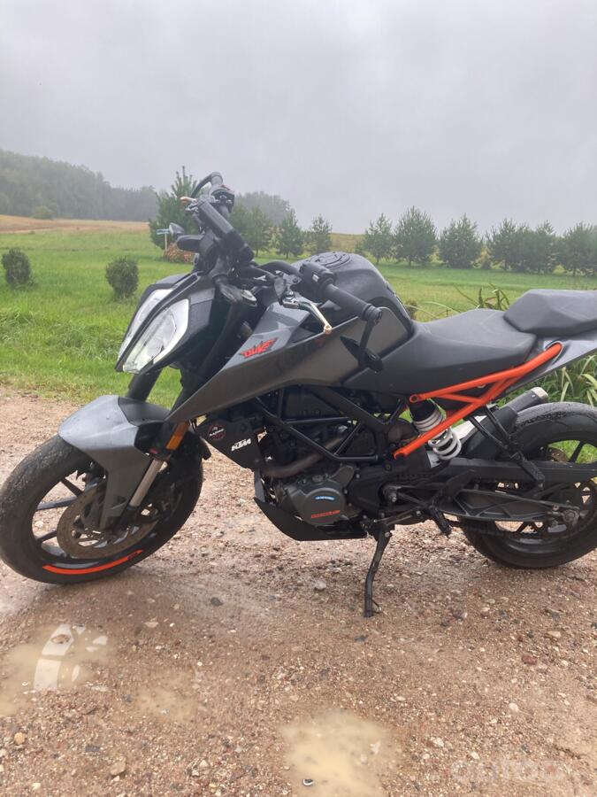 KTM Duke