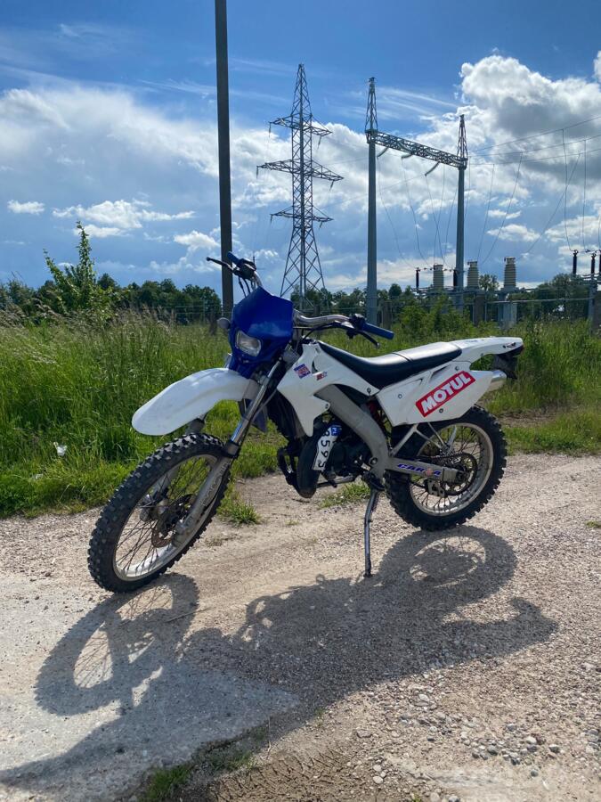 Peugeot XP6