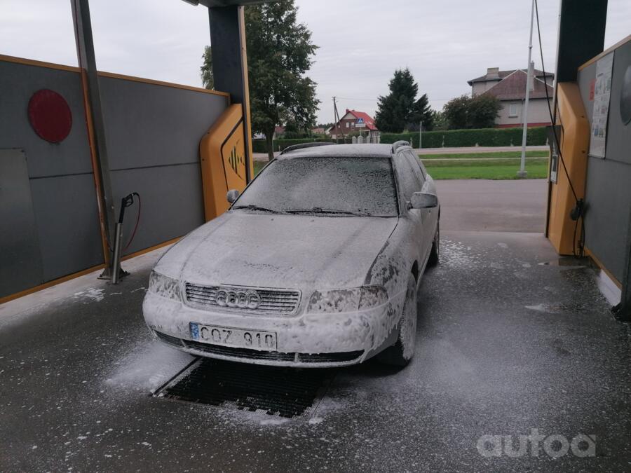 Audi A4 B5 Avant wagon 5-doors