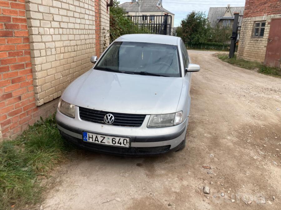 Volkswagen Passat B5 Sedan 4-doors
