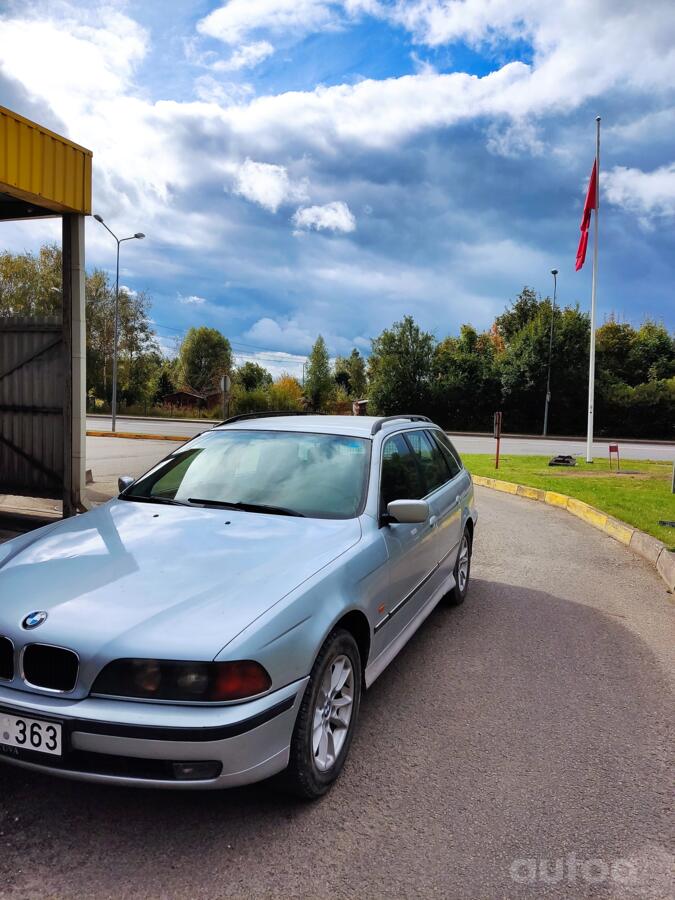 BMW 5 Series E39 Touring wagon