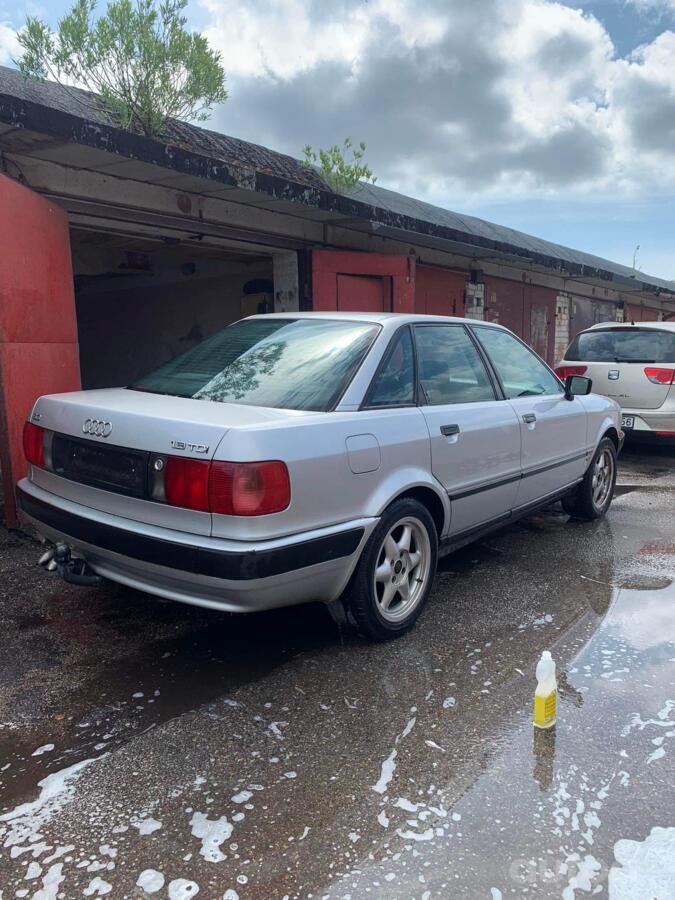 Audi 80 5 generation (B4)