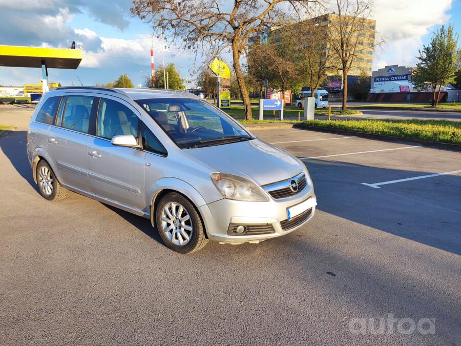 Opel Zafira B Minivan 5-doors
