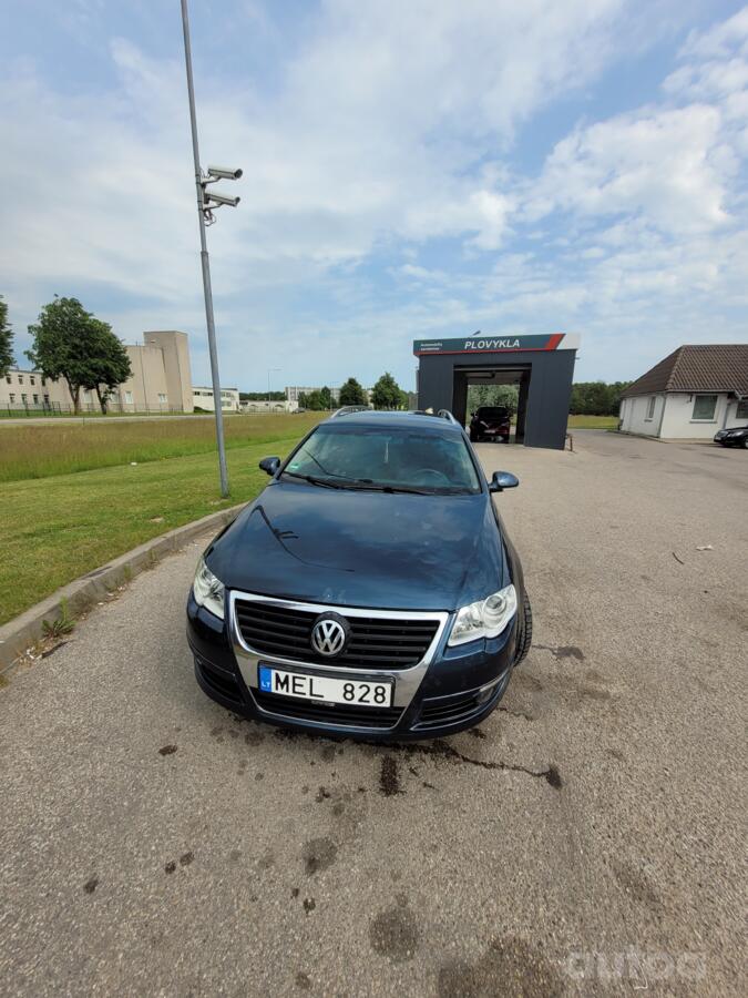 Volkswagen Passat B6 wagon 5-doors