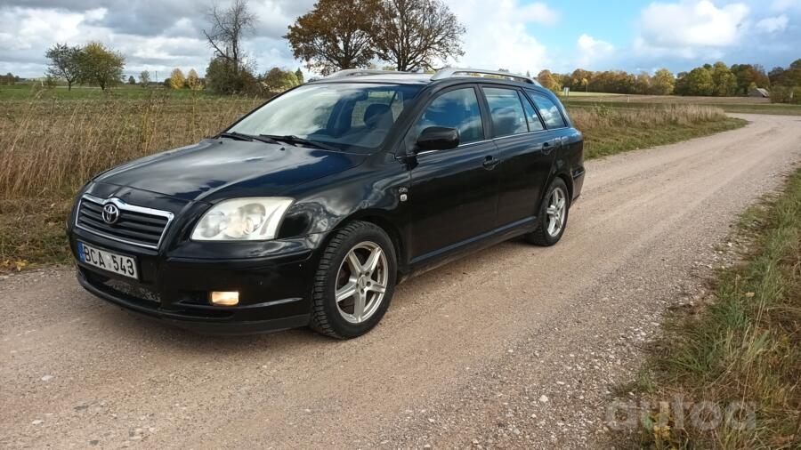 Toyota Avensis 2 generation wagon