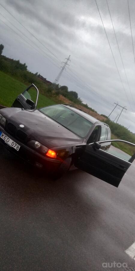 BMW 5 Series E39 Touring wagon