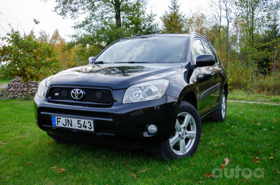 Toyota RAV4 3 generation Crossover