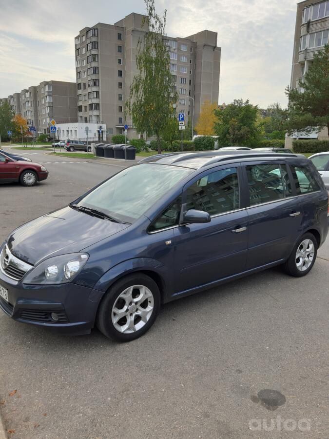Opel Zafira B Minivan 5-doors