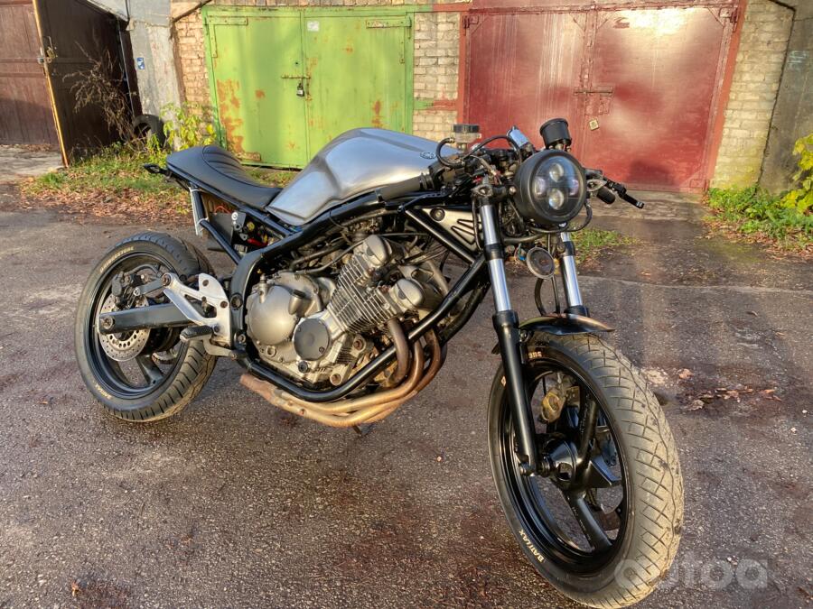 Yamaha XJ