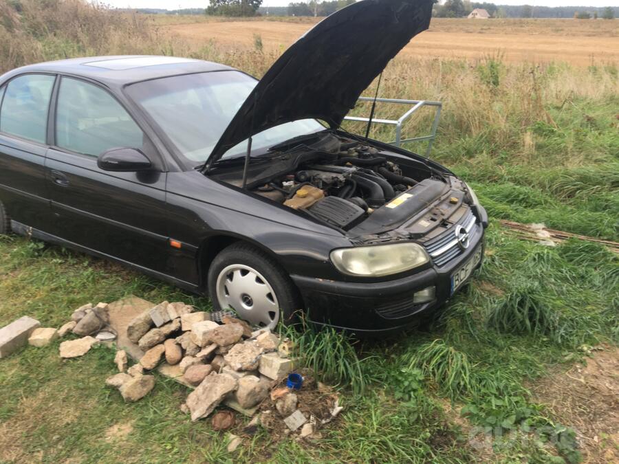 Opel Omega B Sedan