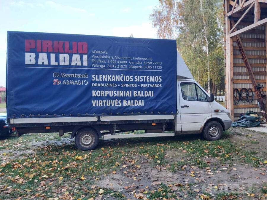Mercedes-Benz Sprinter First generation