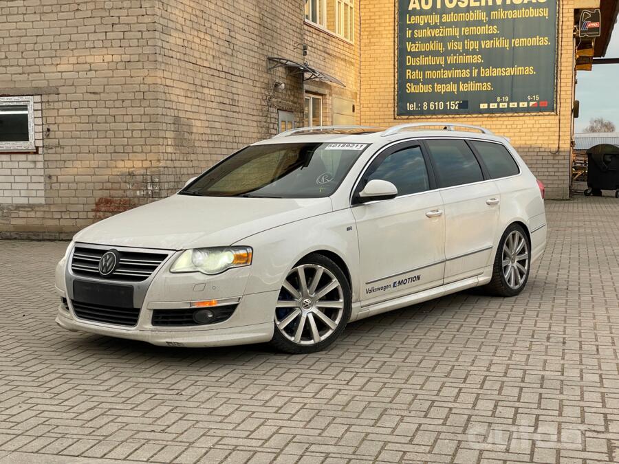 Volkswagen Passat B6 wagon 5-doors