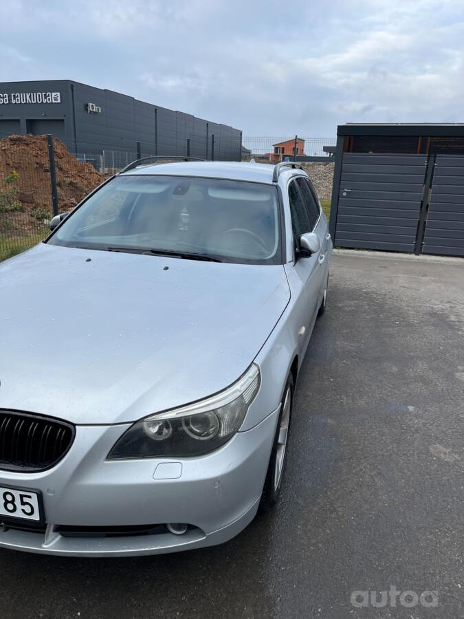 BMW 5 Series E60/E61 Touring wagon