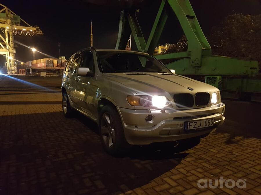 BMW X5 E53 Crossover