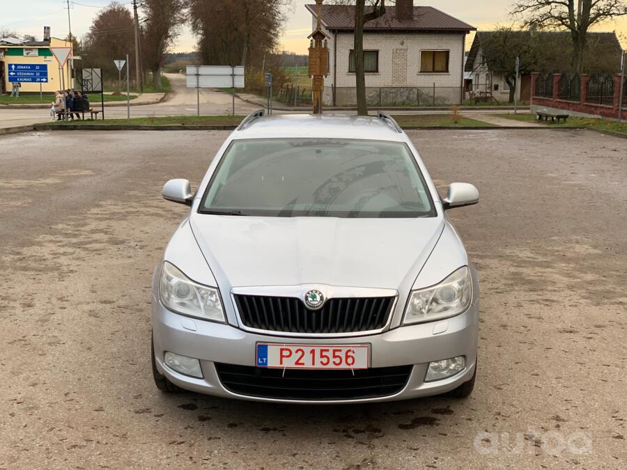 Skoda Octavia 2 generation [restyling] Combi wagon 5-doors