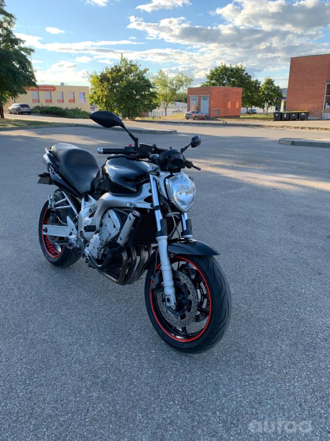 Yamaha FZ