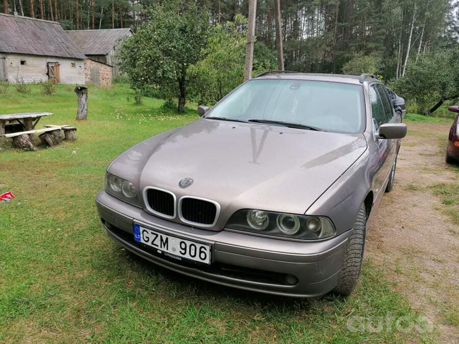BMW 5 Series E39 Touring wagon