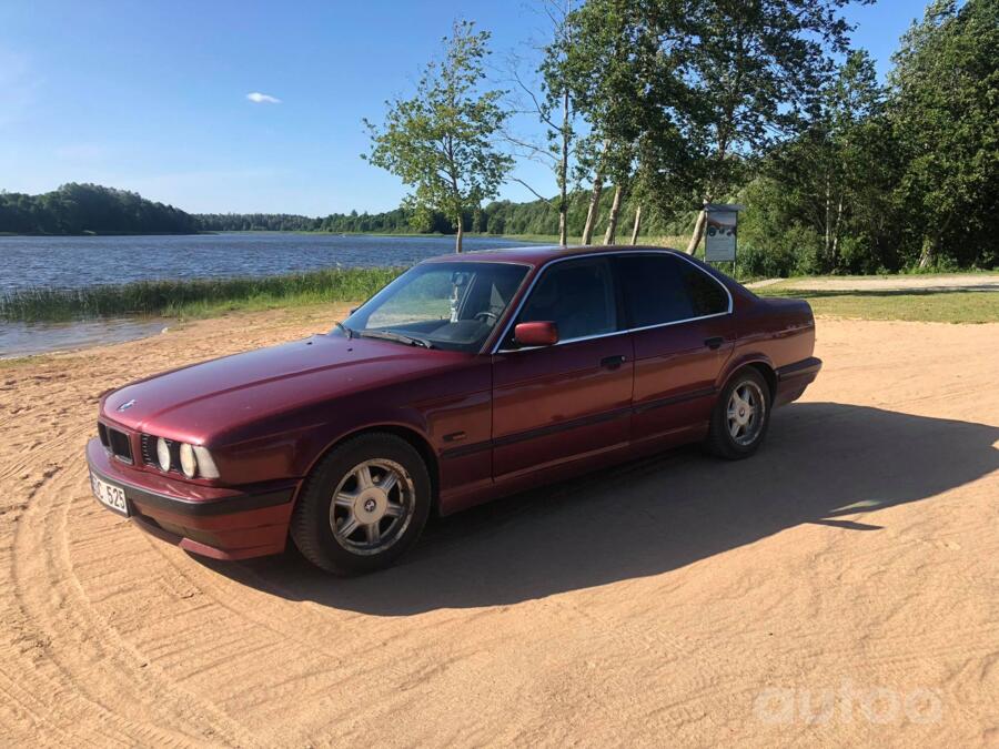 BMW 5 Series E34 Sedan