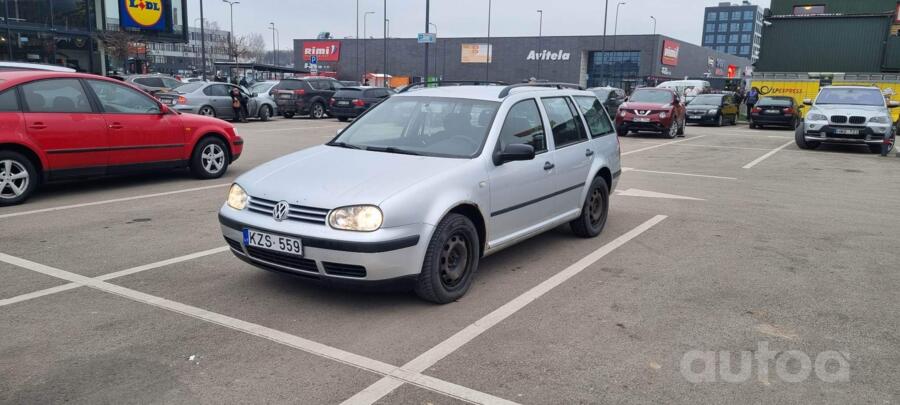 Volkswagen Golf 4 generation wagon