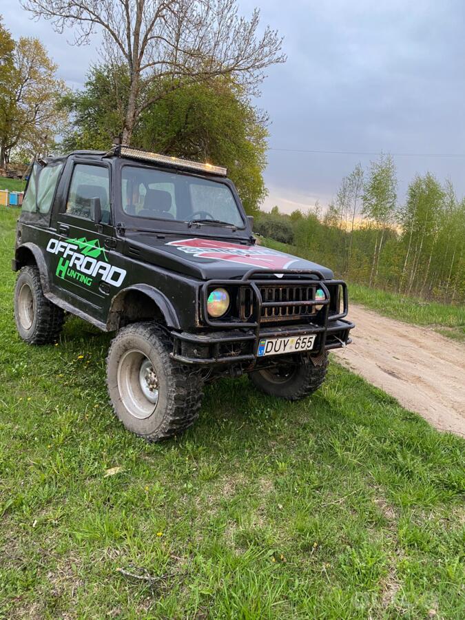Suzuki Samurai SJ20