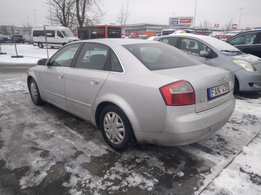 Audi A4 B6 Sedan
