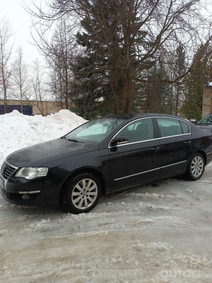 Volkswagen Passat B6 Sedan 4-doors