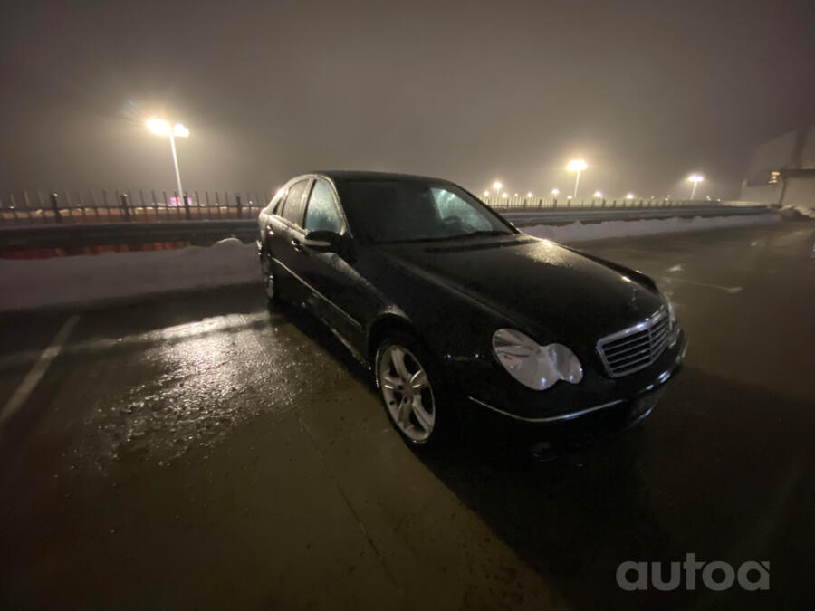 Mercedes-Benz C-Class W203/S203/CL203 Sedan