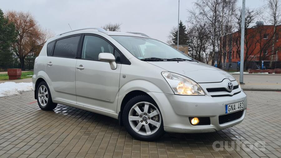 Toyota Corolla Verso 1 generation [restyling] -2 generation