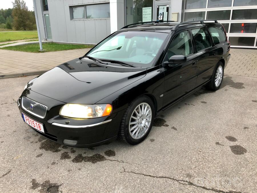 Volvo V70 2 generation [restyling] wagon 5-doors
