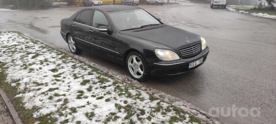 Mercedes-Benz S-Class W220 Sedan