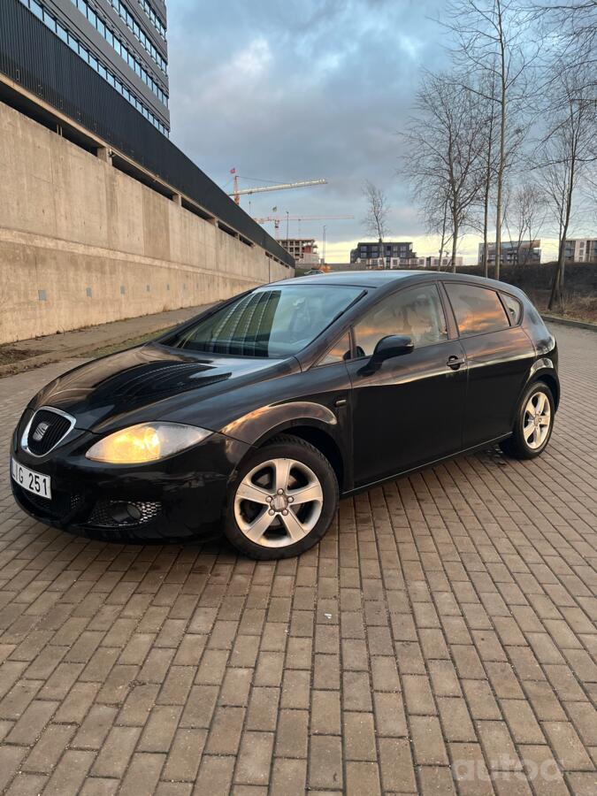 SEAT Leon 2 generation Hatchback 5-doors