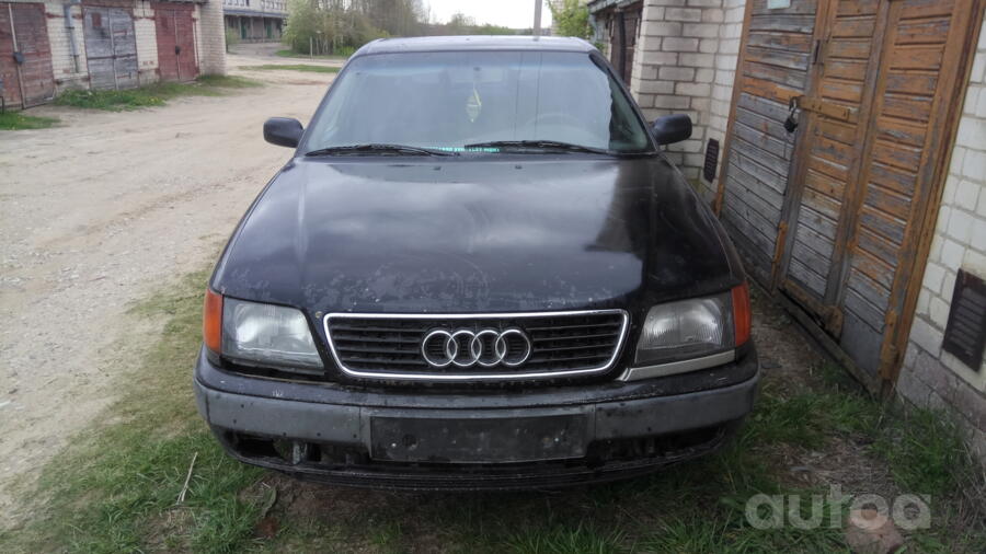 Audi 100 4A/C4 Sedan