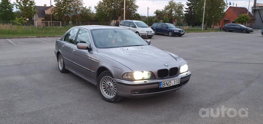 BMW 5 Series E39 Sedan 4-doors