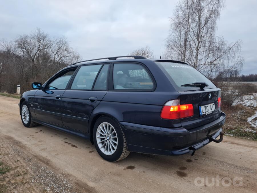 BMW 5 Series E39 Touring wagon