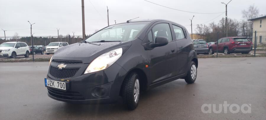 Chevrolet Spark M300 Hatchback