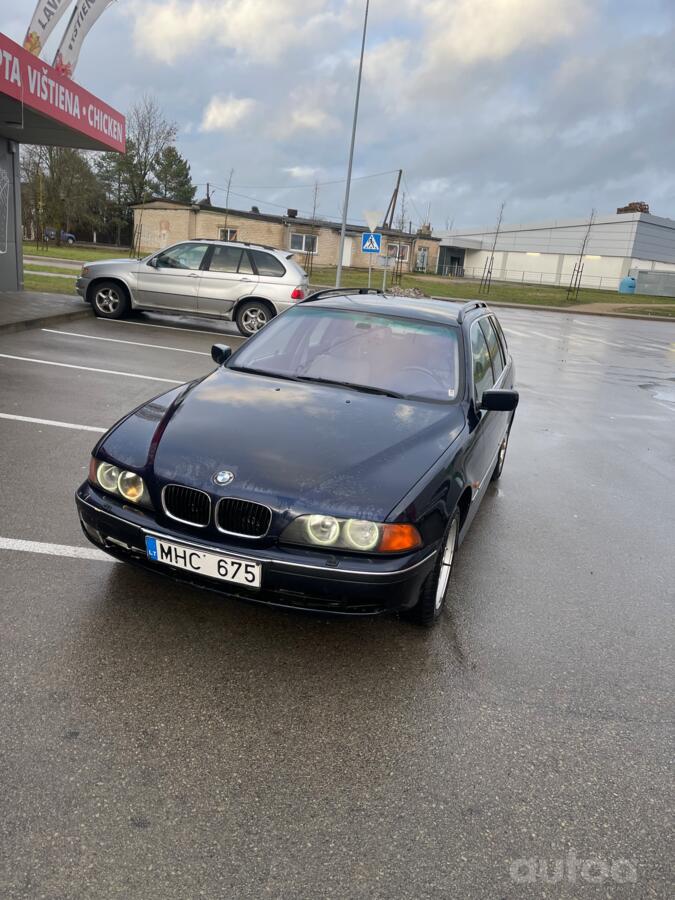 BMW 5 Series E39 Touring wagon