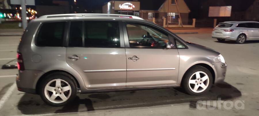 Volkswagen Touran 1 generation [restyling] Minivan 5-doors